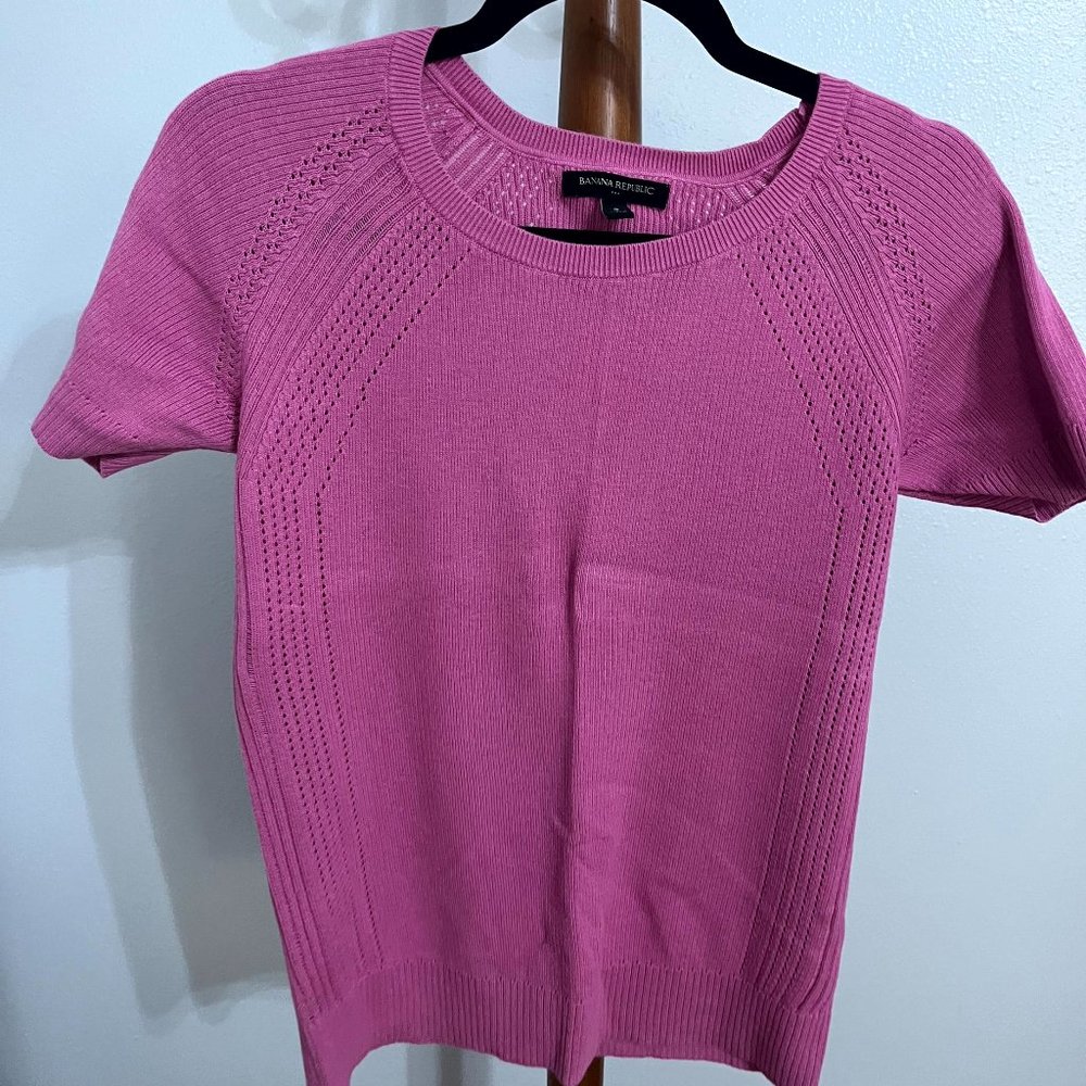 short sleeved sweater top